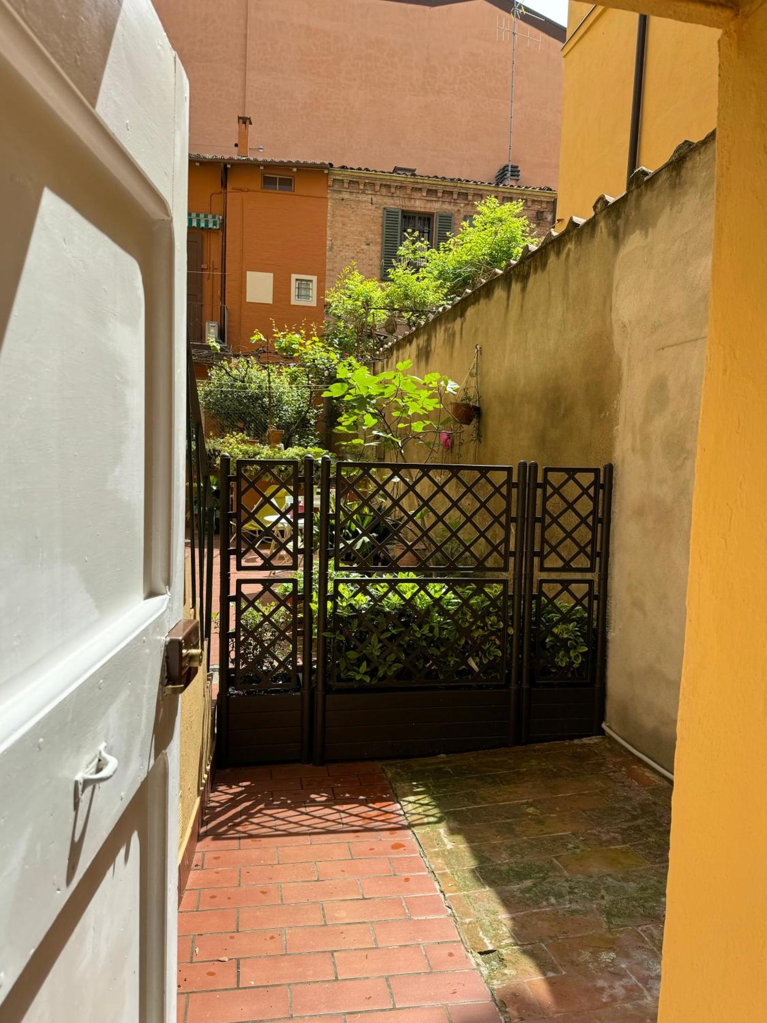 La Casina A Porta Castiglione Apartment Bologna Ngoại thất bức ảnh